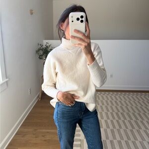 Everlane Mockneck Wool Yak Sweater — Small